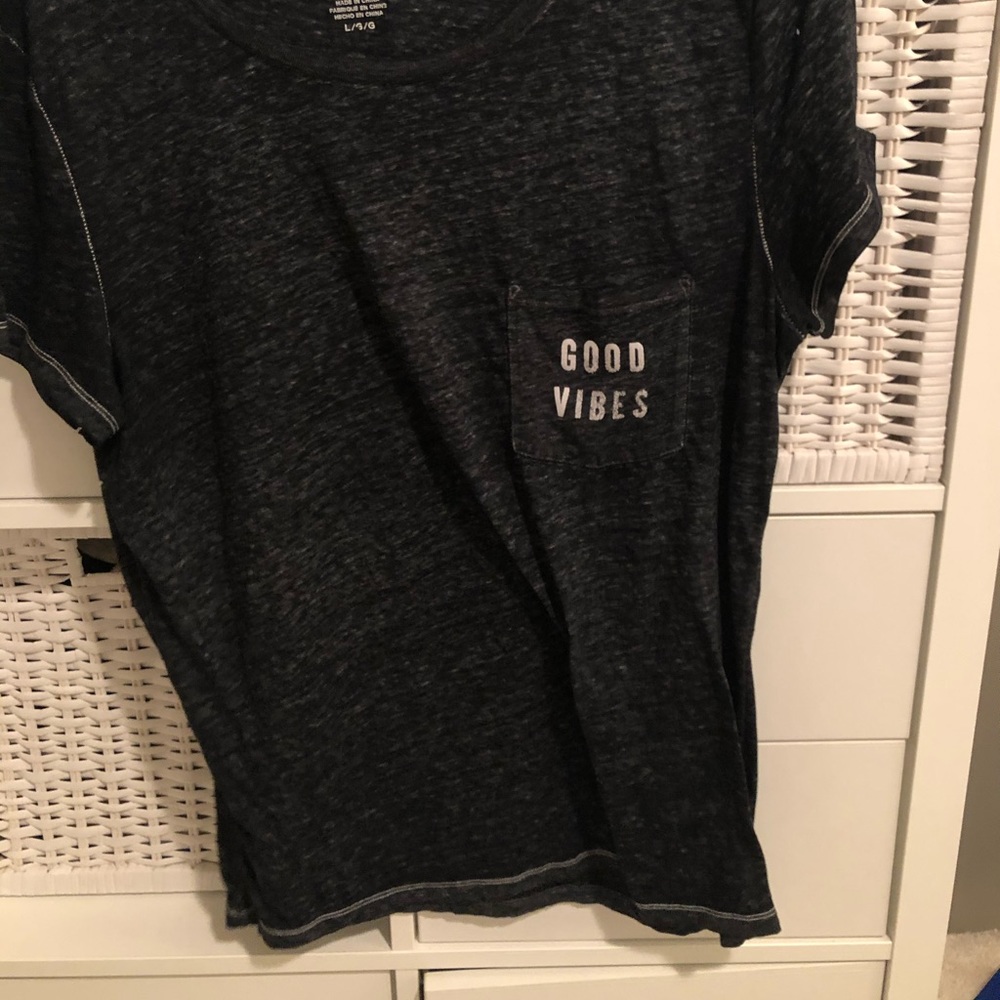 Good vibes american eagle t shirt